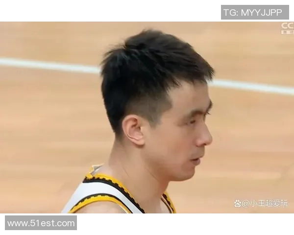 张镇麟遭辽宁球迷怒斥赵继伟无力回天球队陷入困境 张镇麟遭辽宁球迷怒斥赵继伟无力回天球队陷入困境